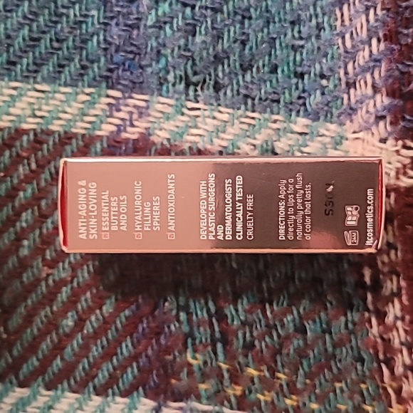 Vitality Lip Flush Stain™ 4-in-1 Hydrating Lipstick - Picture 2 of 10